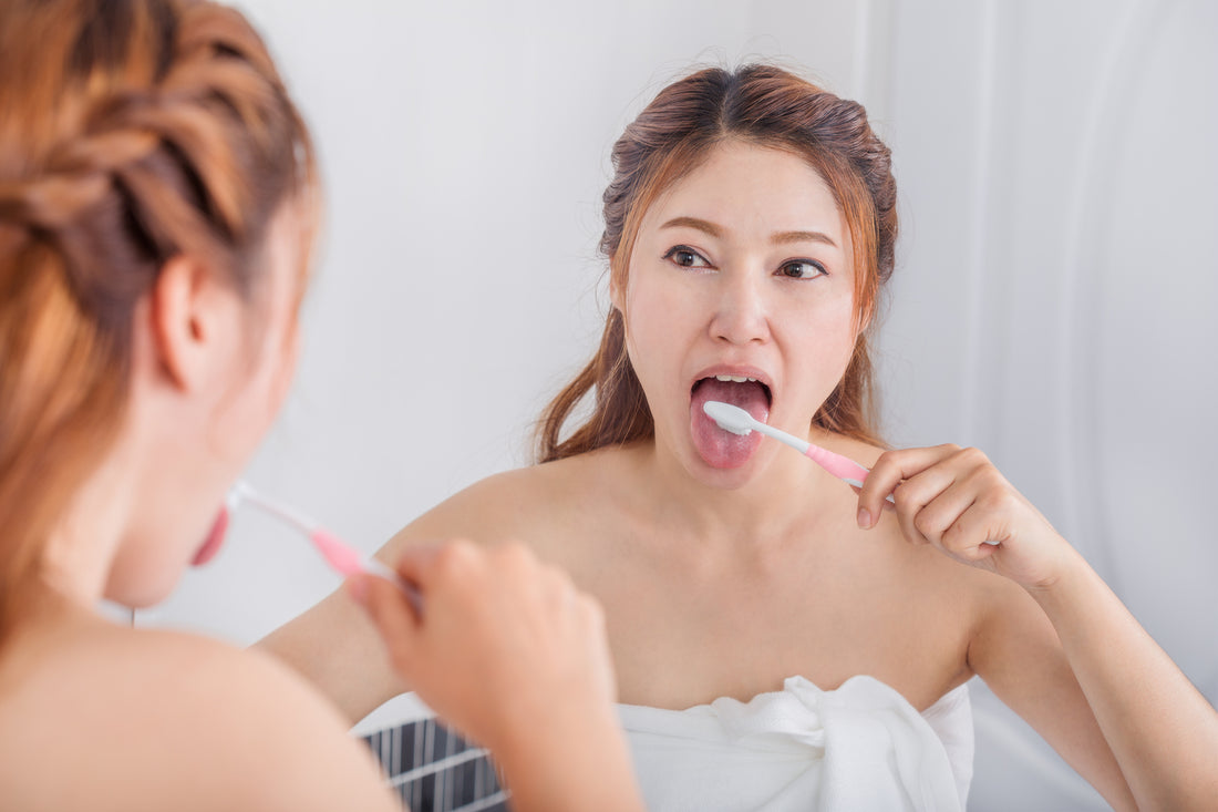 Should You Brush Your Tongue With Toothpaste? (Pros & Cons)