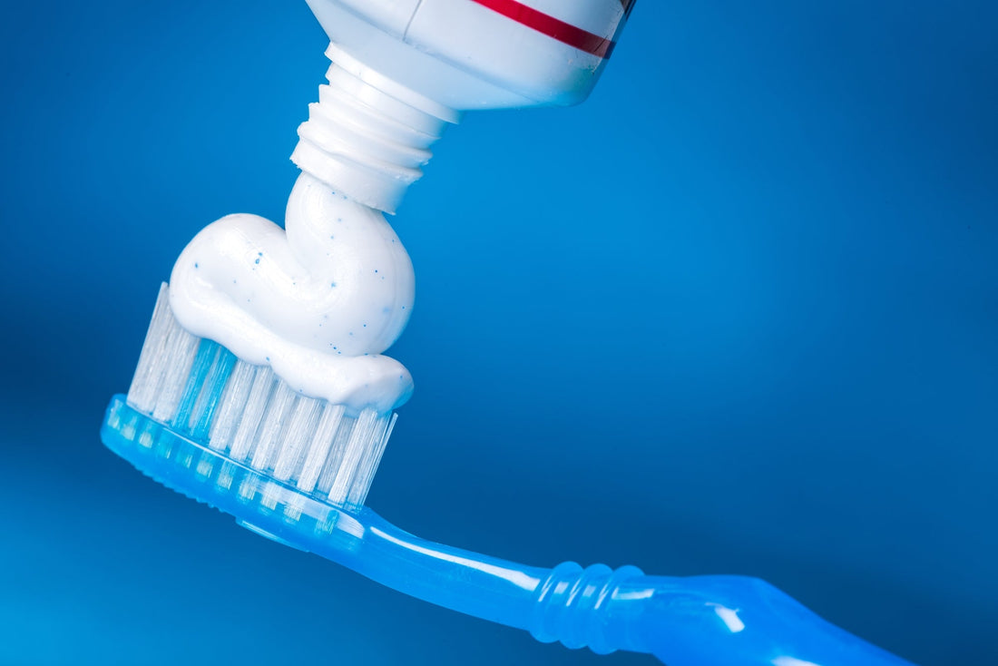 6 Common Toothpaste Ingredients You Might Want to Skip