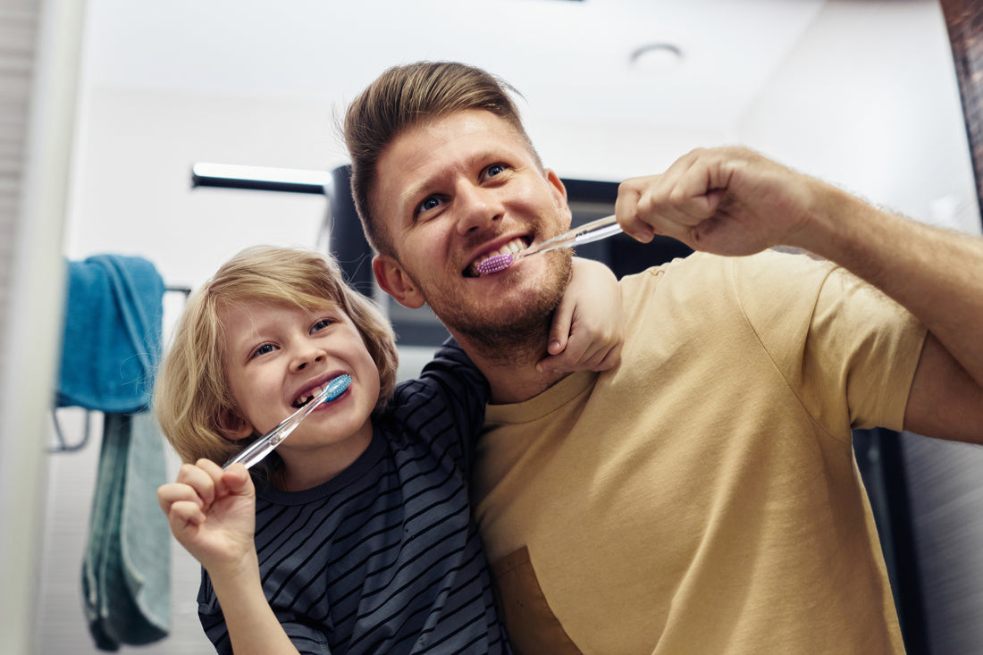 How Long Should You Brush Your Teeth? (+Expert Tips)